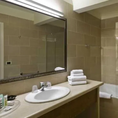 Hotell Opera Centrum 4*